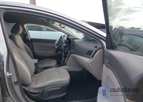 2017 Hyundai Elantra Se z USA, uszkodzony, nr VIN KMHD74LF8HU099302